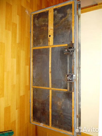 Дверь входная металлическая 80см x 190см