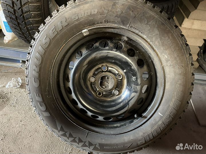 Колеса в сборе r15 зимние Октавия