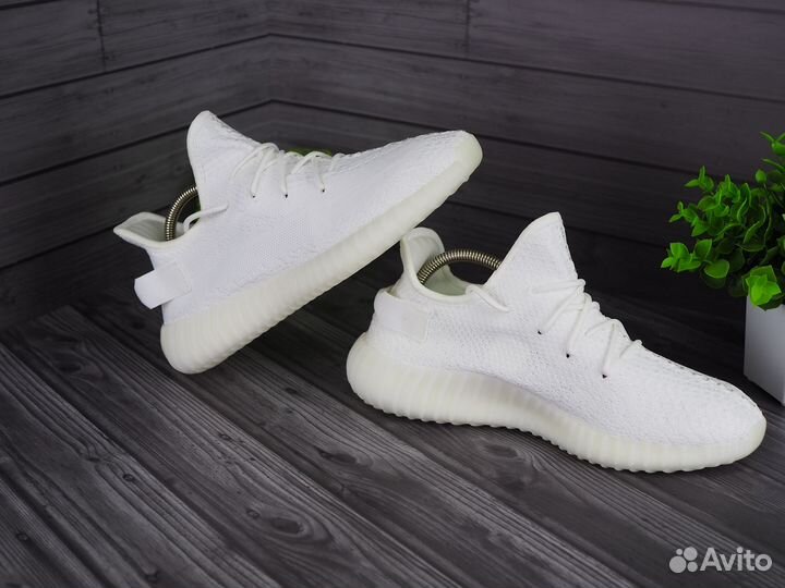 Adidas yeezy boost 350 белого цвета унисекс