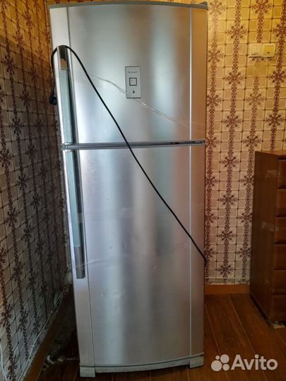 Холодильник sharp