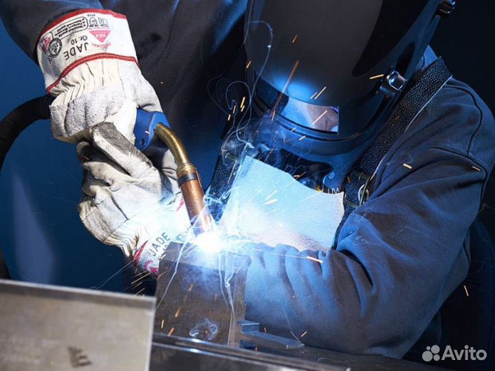 Сварщик на полуавтомат