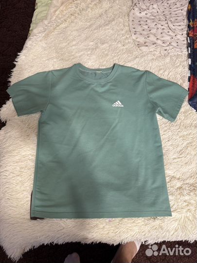 Спортивный костюм adidas