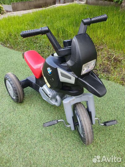 Детский трехколесный велосипед BMW