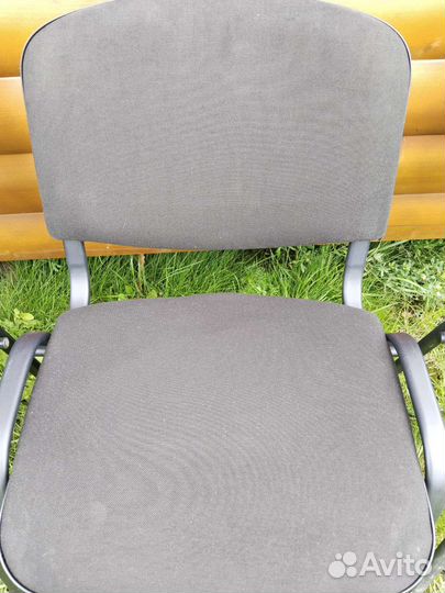 Офисные стулья изо