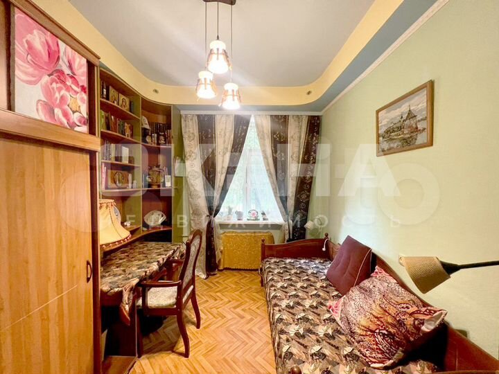 2-к. квартира, 54 м², 1/2 эт.