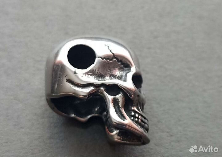 Бусина череп