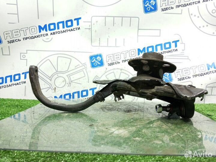 Кулак поворотный передний правый Mercedes-Benz