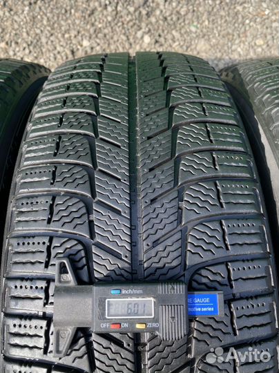 Michelin X-Ice XI3 215/60 R17 96T