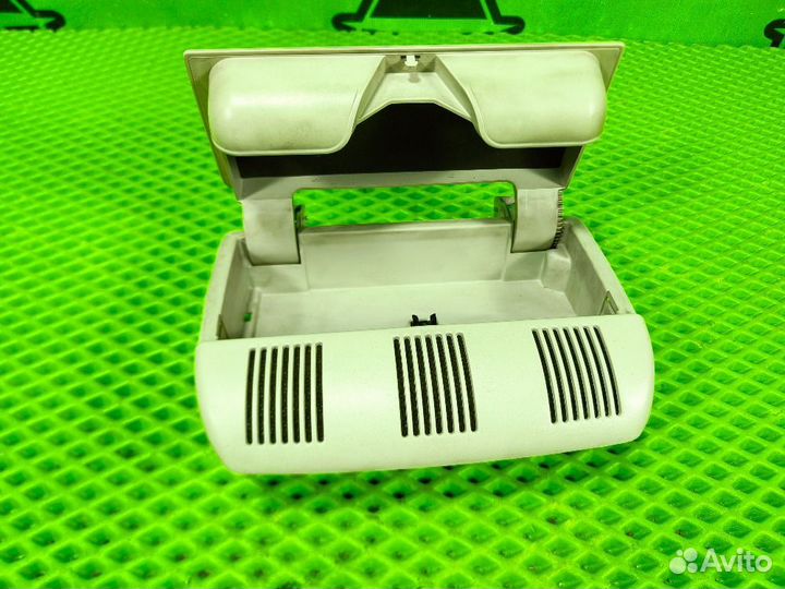 Очечник бардачок под очки карман Skoda Octavia A5