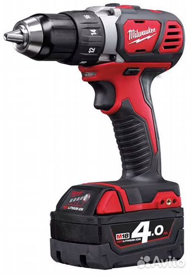 Дрель шуруповерт Milwaukee M18 BDD-402 C (4933443565)