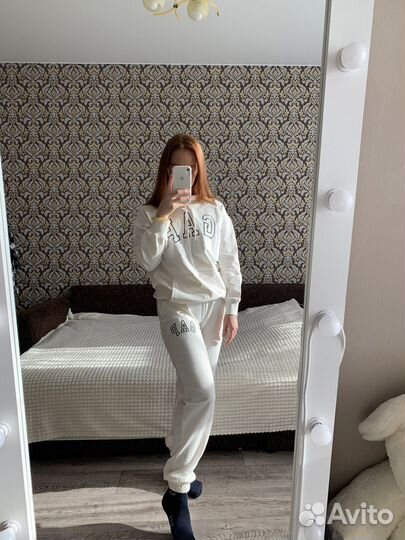 Спортивный костюм женский