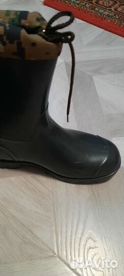 Резиновые сапоги