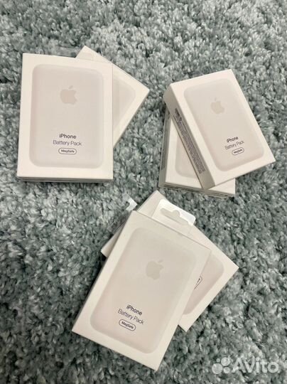 Power bank для iPhone