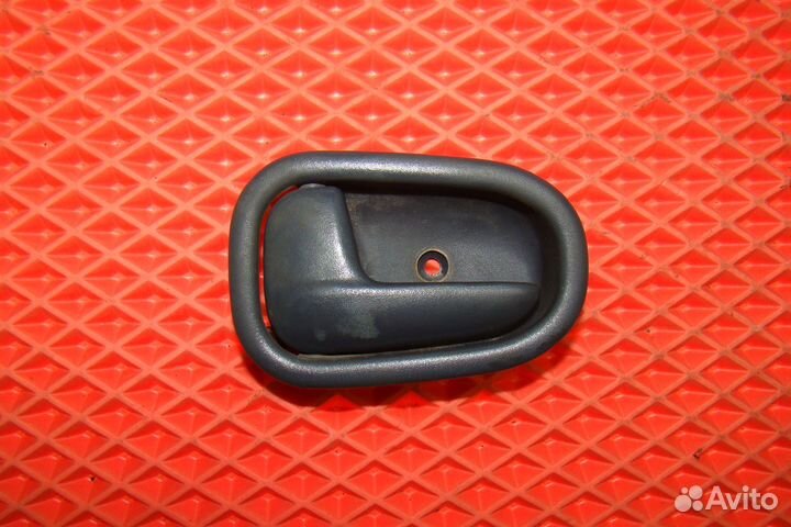 Ручка двери внутренняя передняя левая