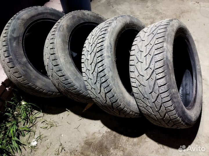 Tigar Winter 215/60 R17