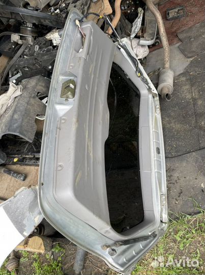 Субару форестер SG крышка багажника