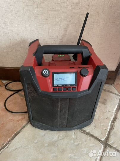 Радио колонка Hilti Зарядное устройство