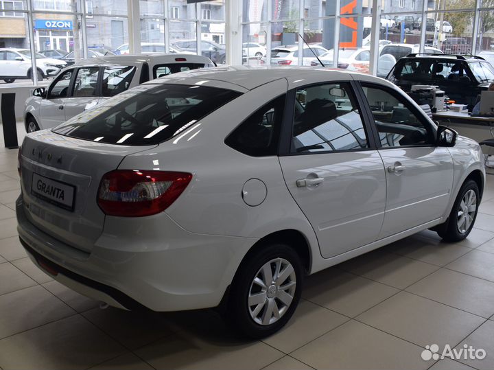 LADA Granta 1.6 МТ, 2023