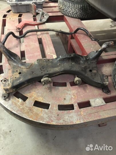 Подрамник lancer 9