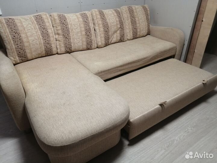 Угловой диван