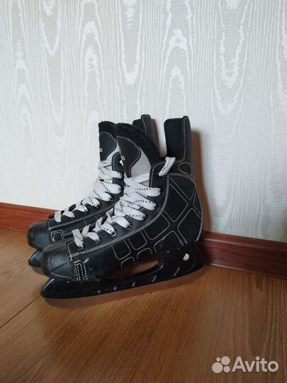 Коньки хоккейные