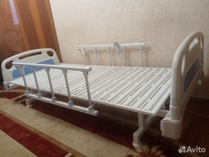 Медицинская кровать с электроприводом
