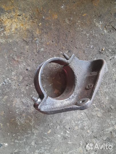 Кронштейн привода Ford Focus 1 1317836