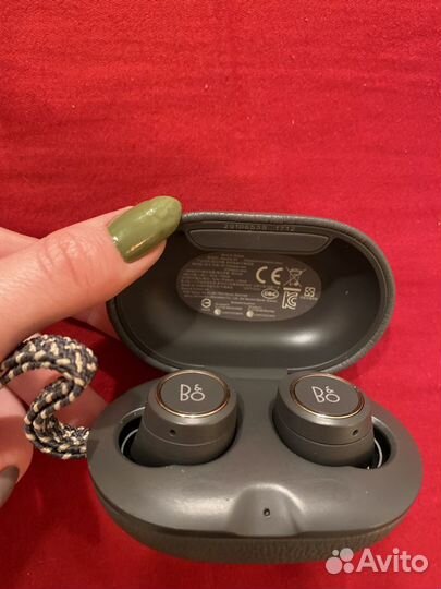 Беспроводные наушники Bang & Olufsen E8