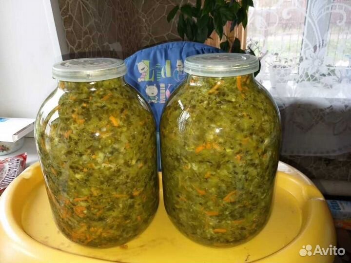 Капуста квашеная,кабачковая икра
