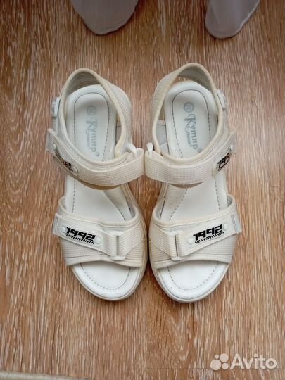Сандали для девочки
