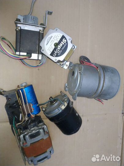 Двигатель шаговый