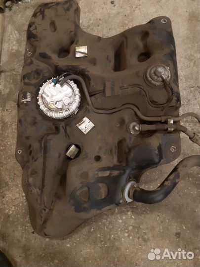 Бензобак Toyota Corolla 150