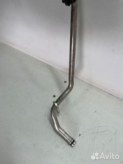 Трубка кондиционера толстая правая Toyota Camry