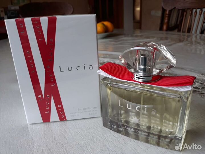 Женский парфюм Lucia Дубай