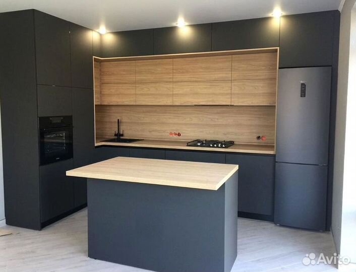 Кухонный гарнитур 