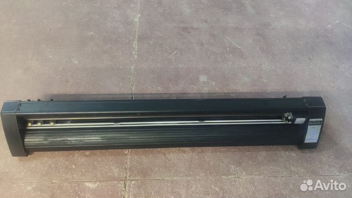 Режущий плоттер SignCut SC-1360C
