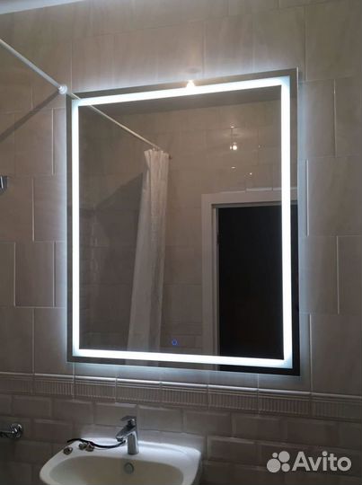 Зеркало в комнату с подсветкой