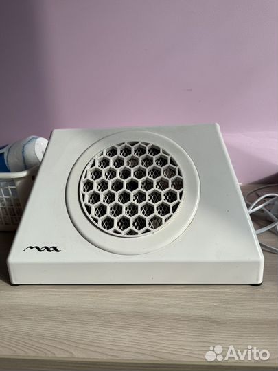 Вытяжка для маникюра