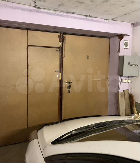 Гараж, > 30 м²