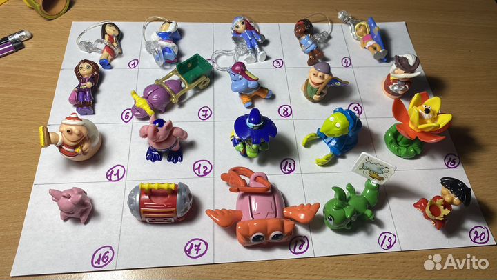 Игрушки из киндера и вкладыши