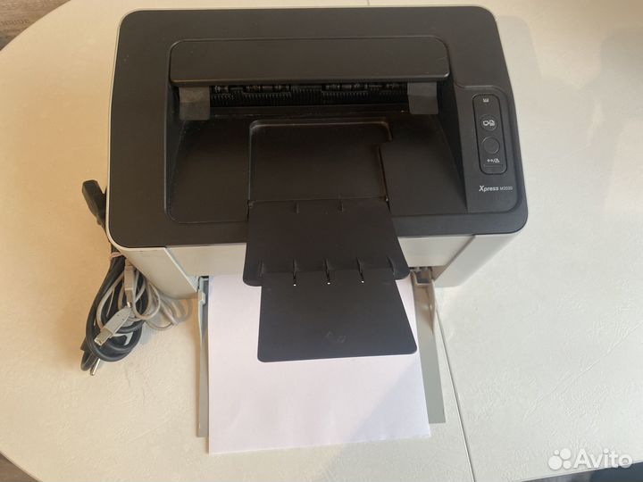 Принтер лазерный бу