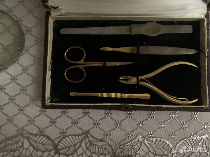 Антикваный позолоченый маникюрный набор Таллин