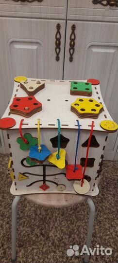 Развивающие игрушки бизиборд