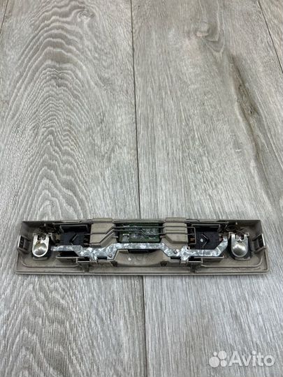 Плафон подсветки салона Audi A6 C5 ALF 2.4 1998