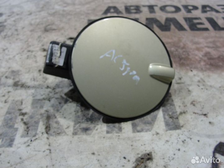 Лючок бензобака Opel Astra H