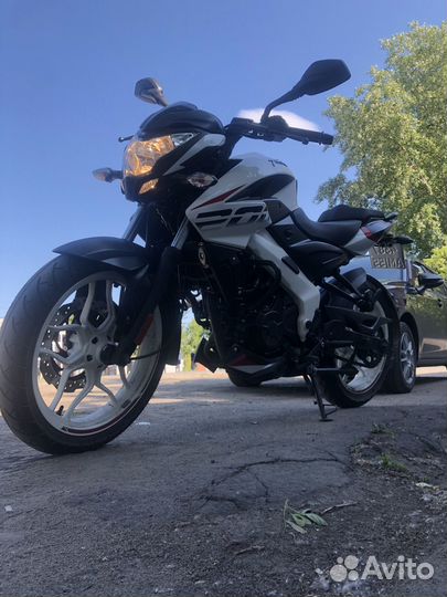 Мотоцикл Bajaj Pulsar NS200