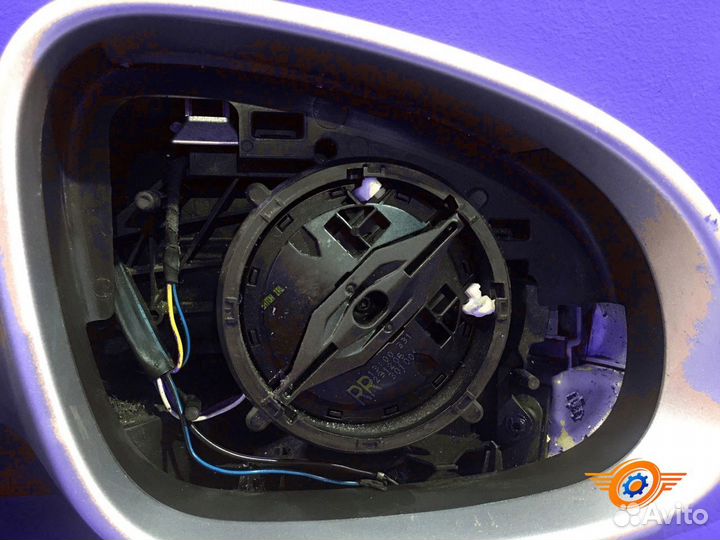 Зеркало заднего вида правое Volkswagen Passat B6
