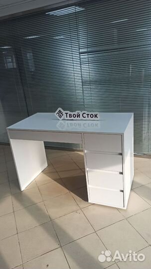 Стол компьютерный №13