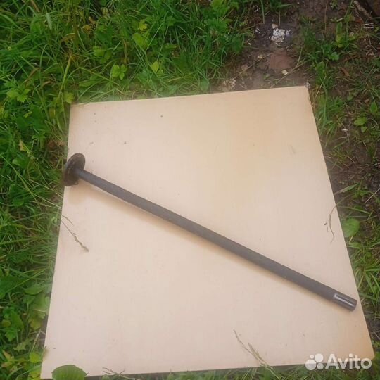 Полуось новая из СССР заднего моста УАЗ