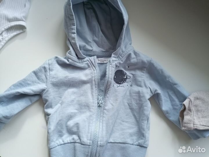 Одежда пакетом на 2-4 мес боди-маечки H&M